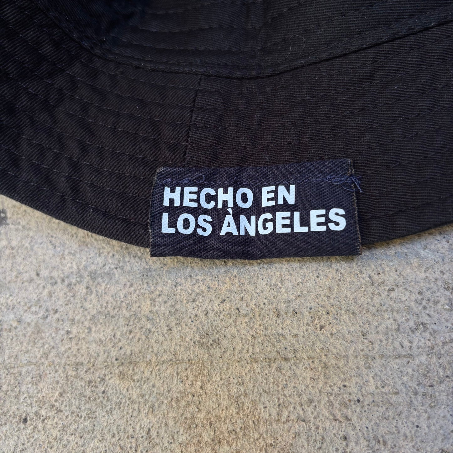 DCLF LOGO BUCKET HAT